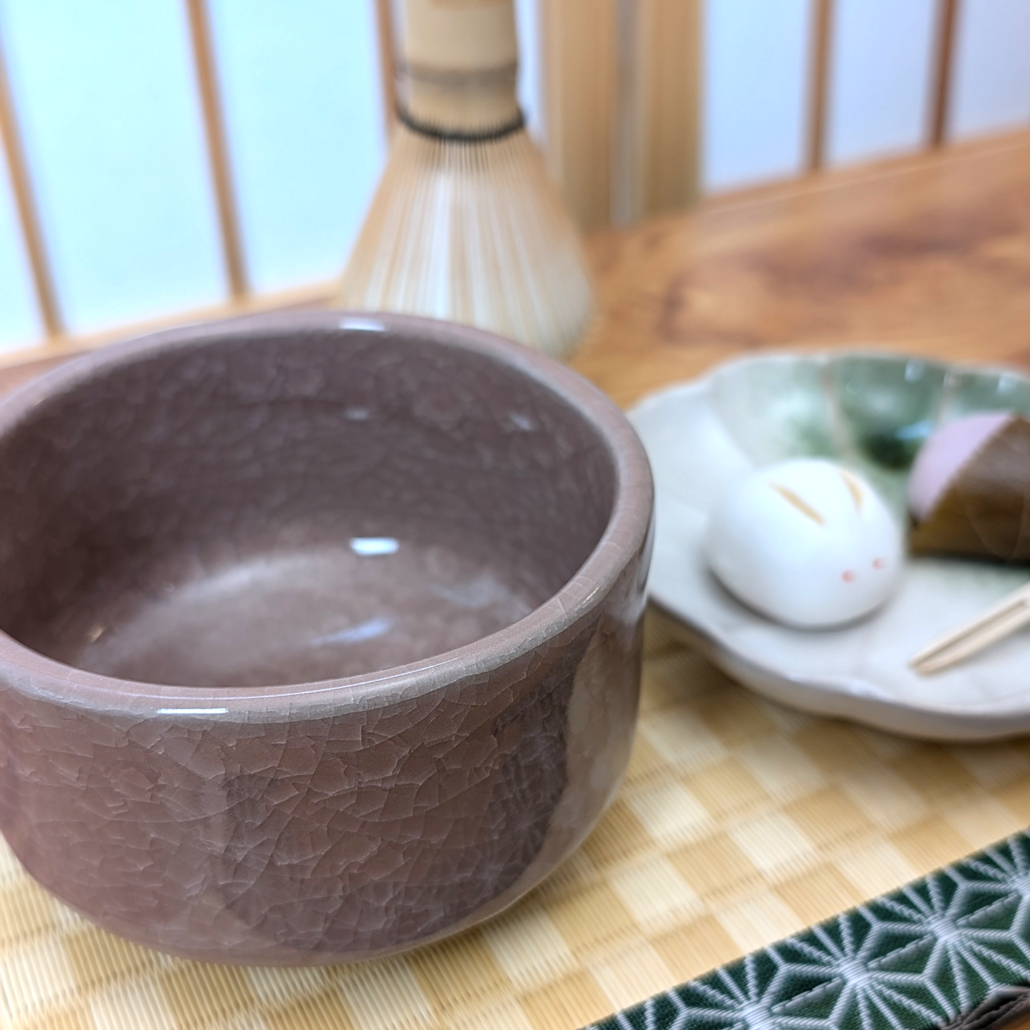 "MomoKannyu" Mino Ware Handmade Matcha Tea Bowl
